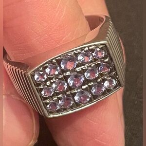 925 Silver Ring with Purple Gemstones. MENS

Made in Thailand